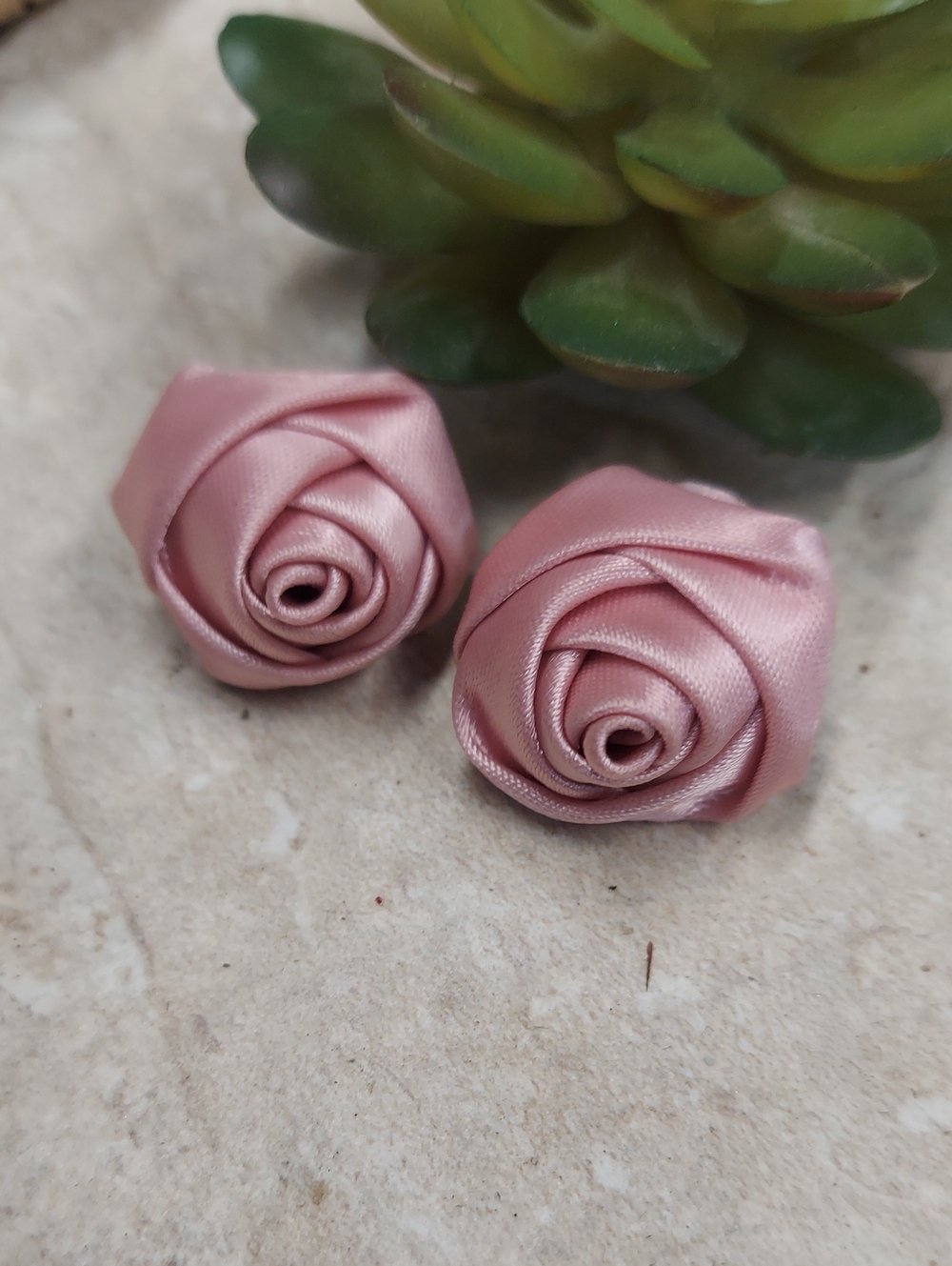 E2596 Pink Satin Rose Stud Earrings Women Accessories